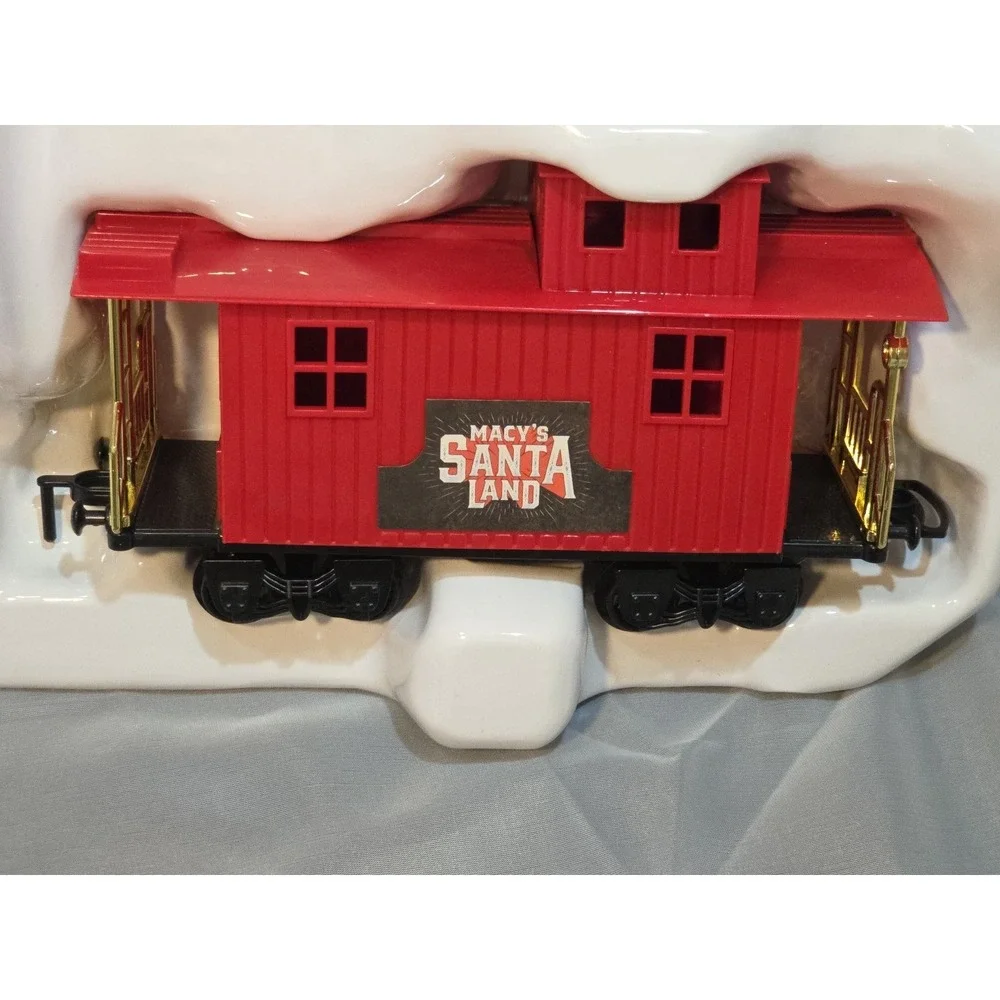F.A.O. Schwarz 30-Piece‎ Motorized Train Set 2019, Exclusive at Macy's, Fallon's